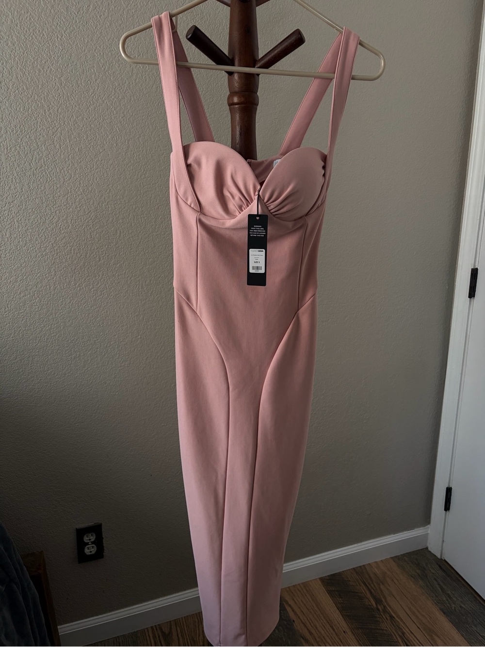 Sleeveless Pink Bodycon Midi Dress